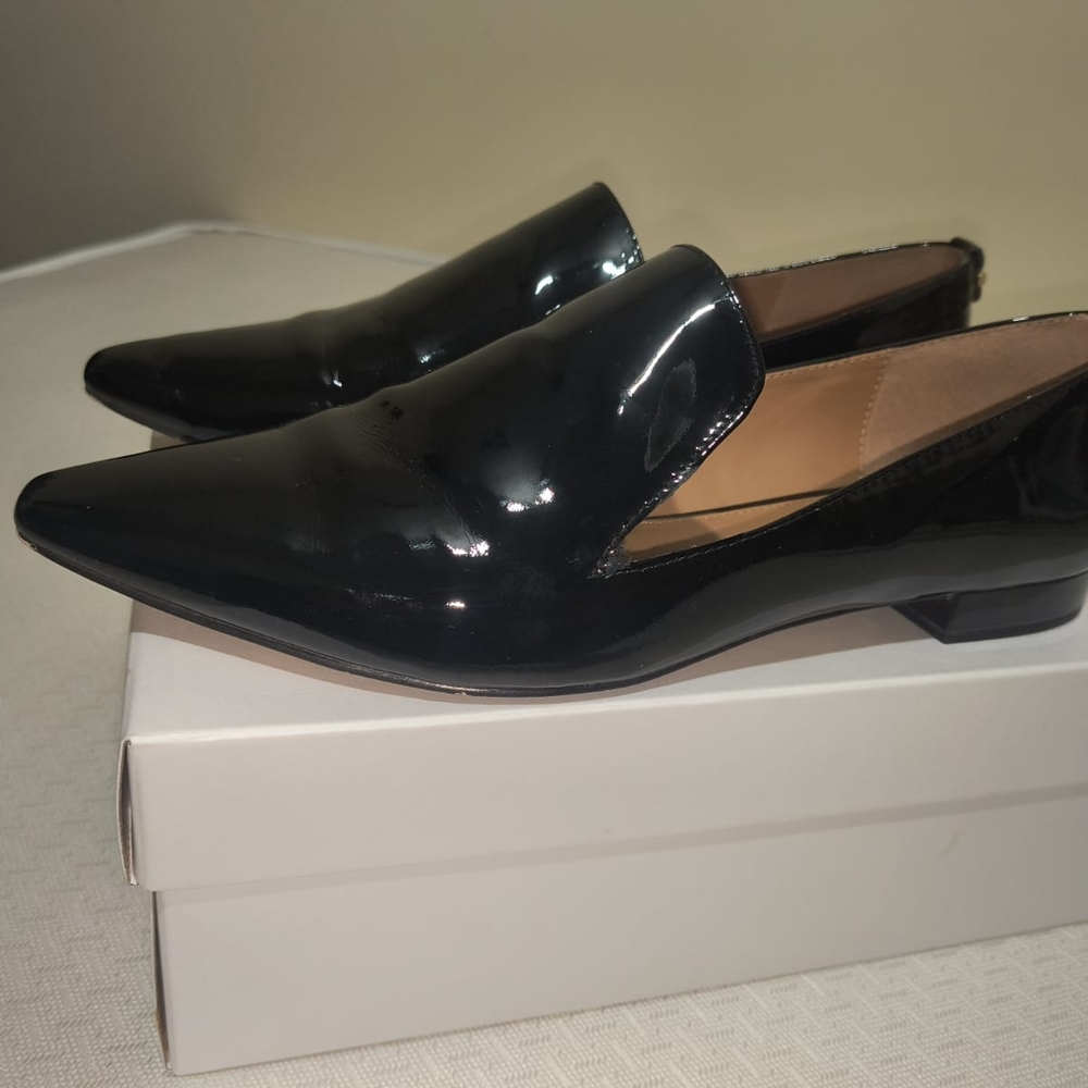 Calvin Klein Elin Black Patent Leather Pointed Toe Loafers Woman’s Size 9